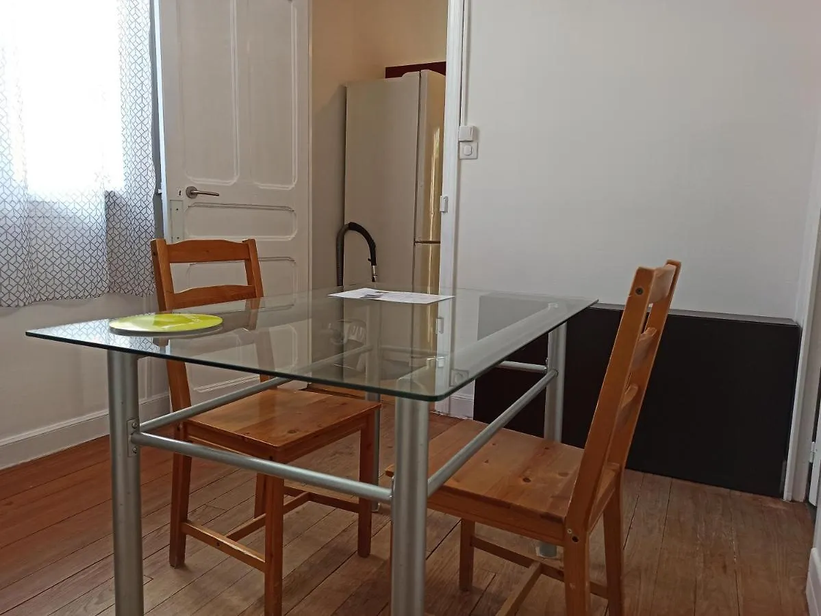 T2 Toulouse Saint Cyprien 40M2 Independant, Quartier Sympa, 1Er Etage Sur 2, Terrasse Apartment France